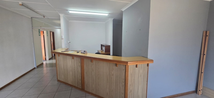 To Let commercial Property for Rent in Beacon Bay Eastern Cape